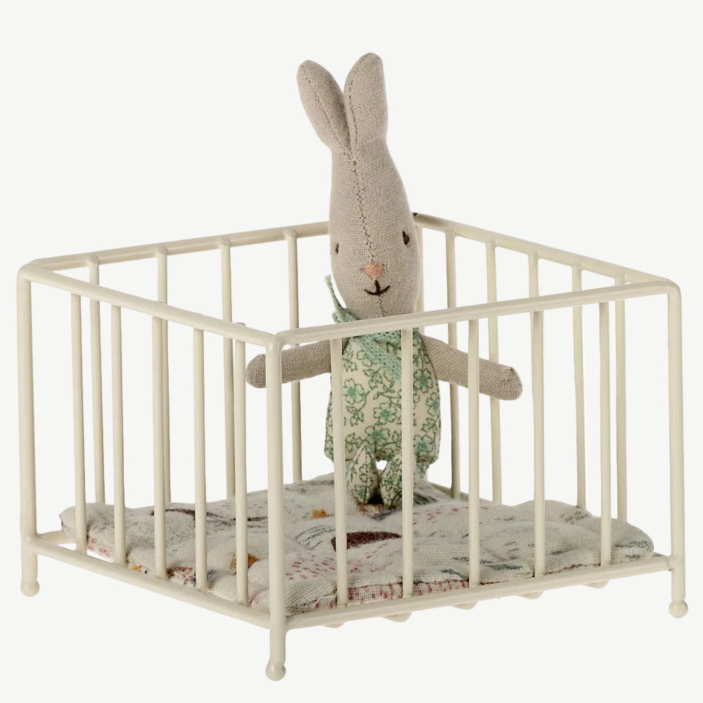 Furniture for mice