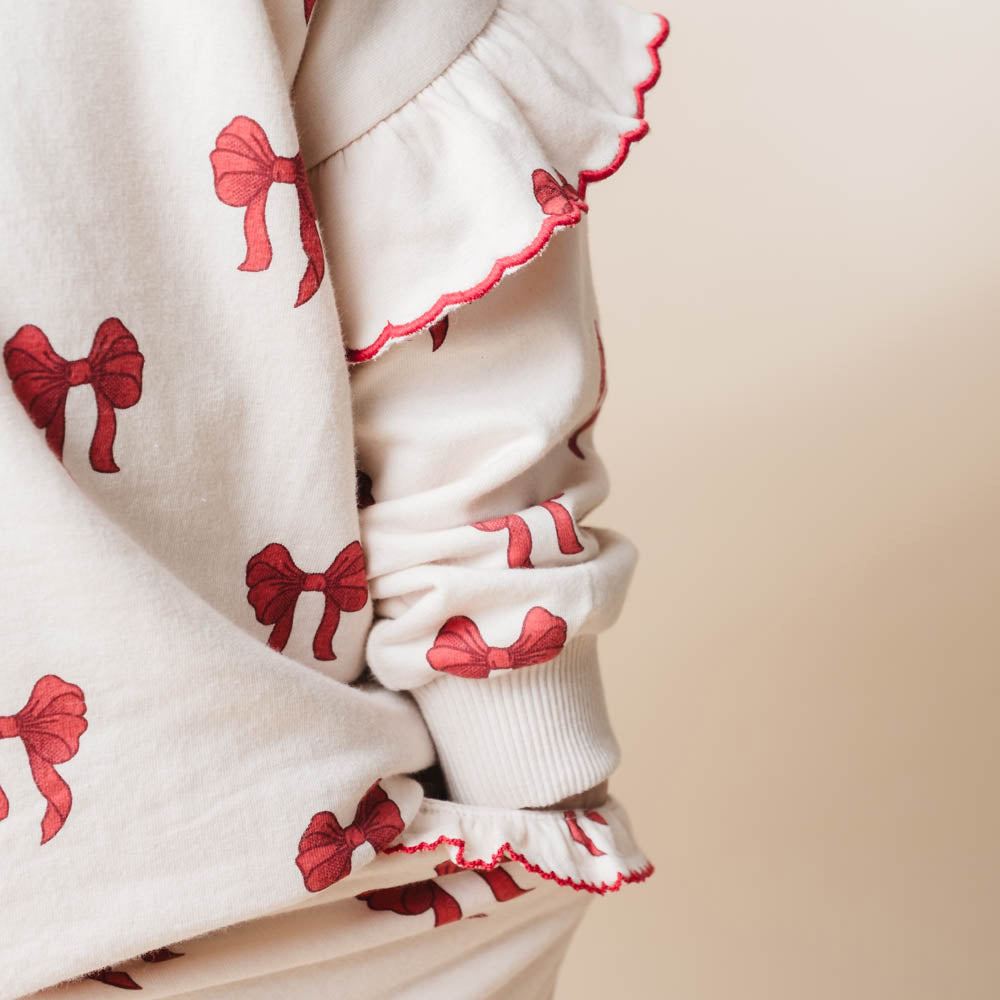 Amelia christmas clothes