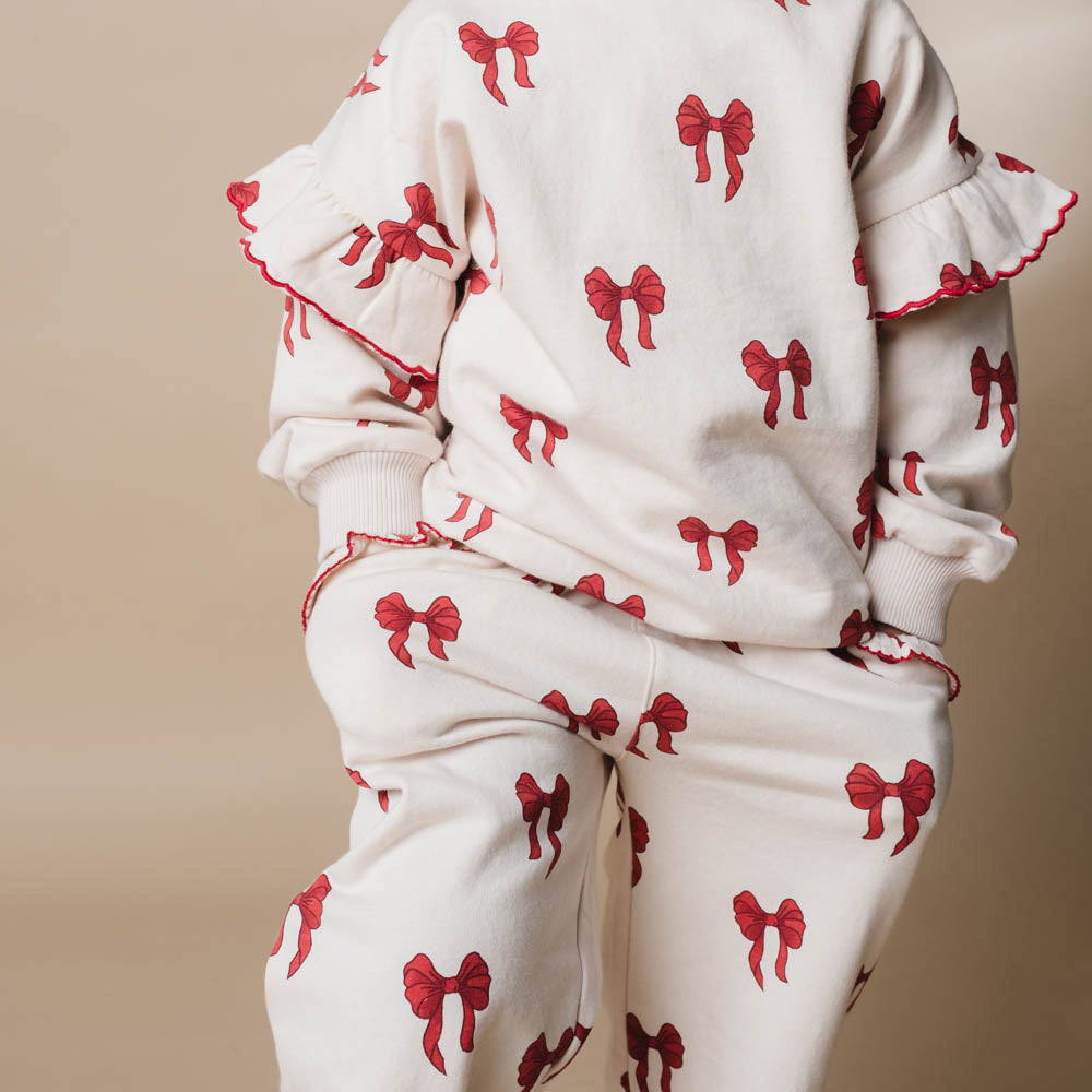 Amelia christmas clothes