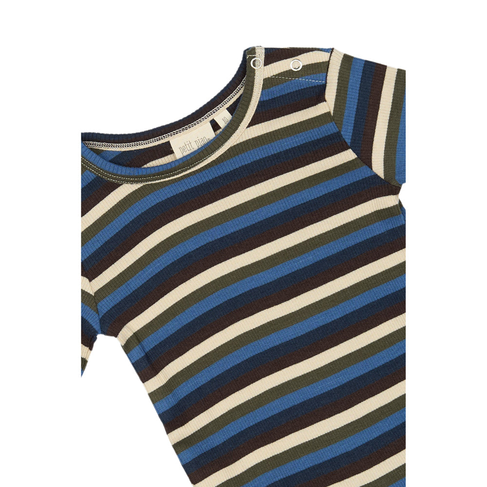 lS T-shirt