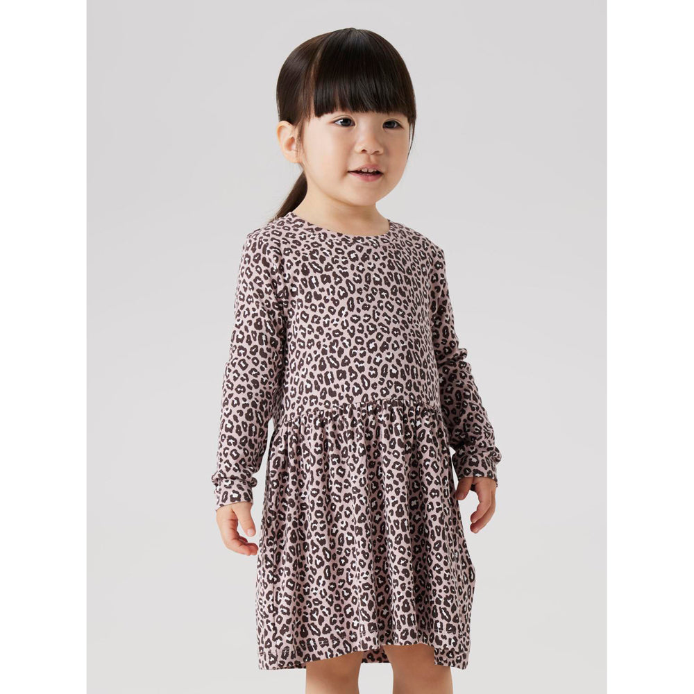 Nmfleoana kleid
