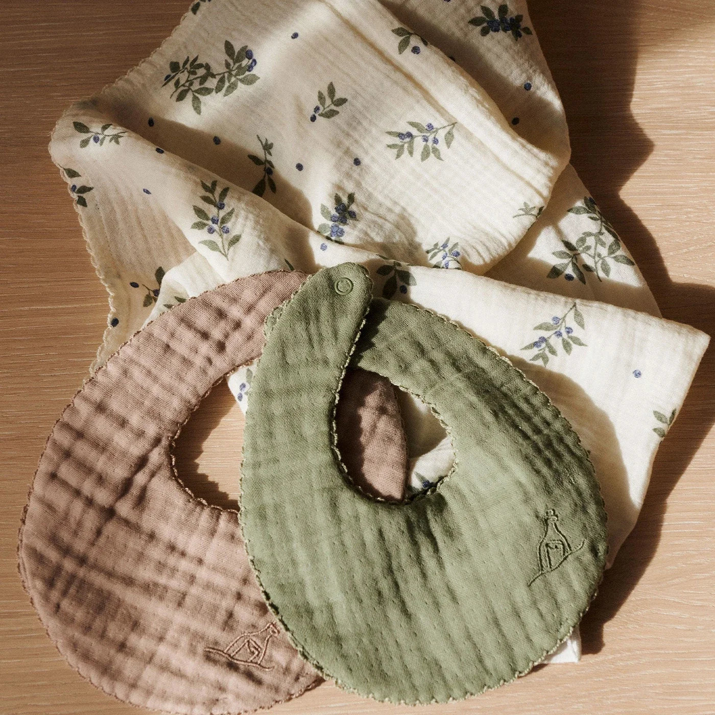 Koa Bib