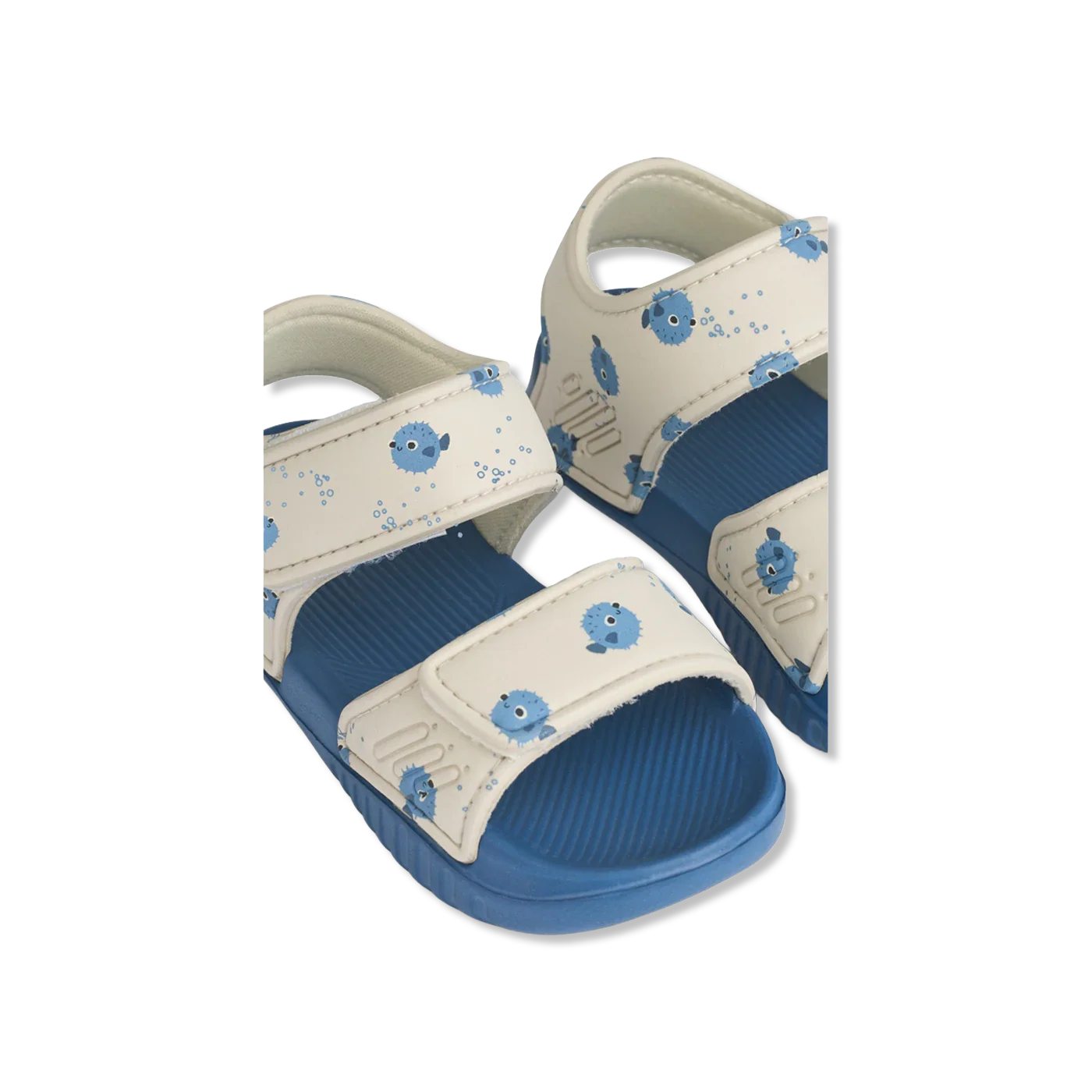 Blumer Badesandalen