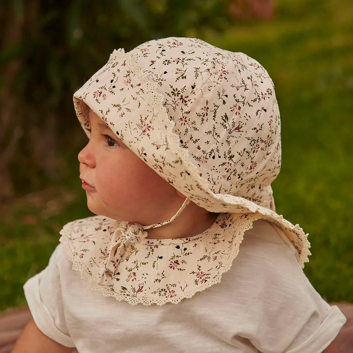 Lottie Sun hat