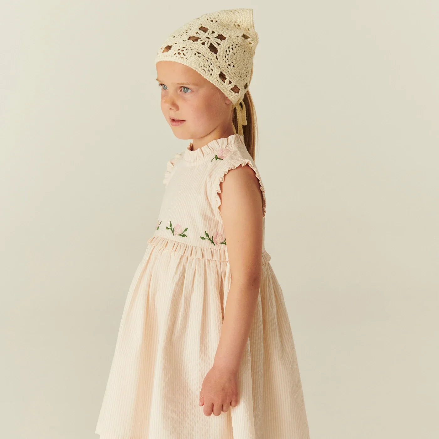 Dress Kleid