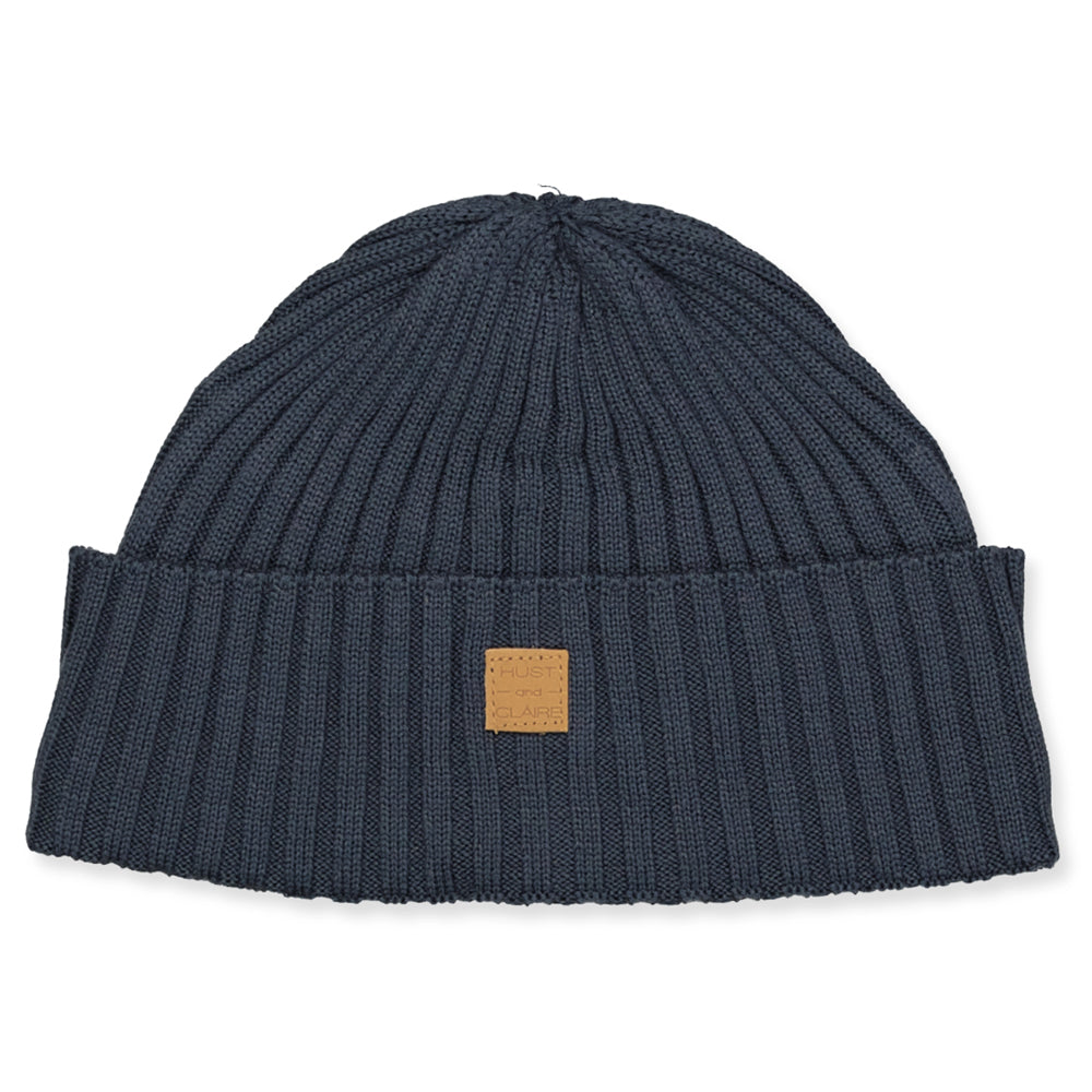 Fister knit beanie