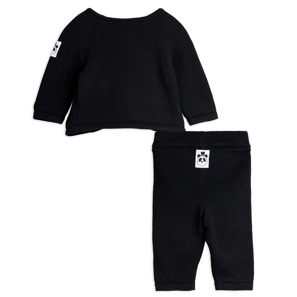 Fine knit hose