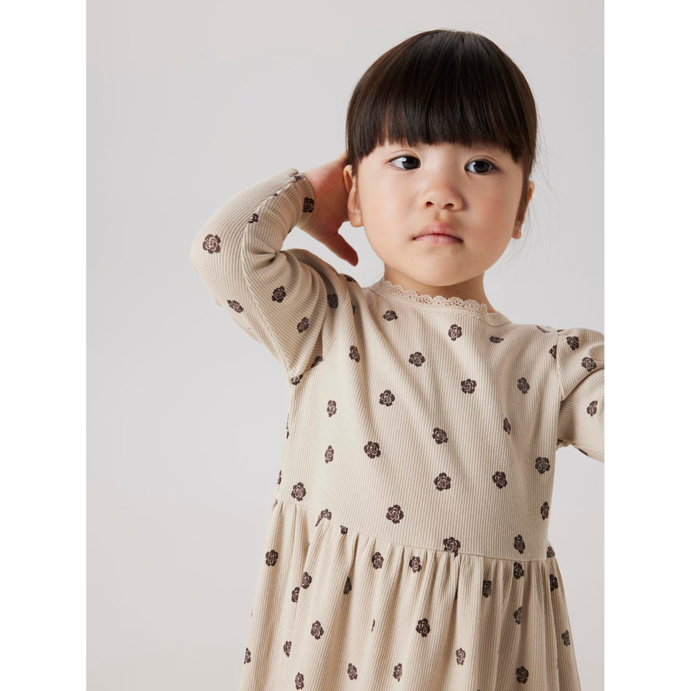 Nmflaikabna kleid