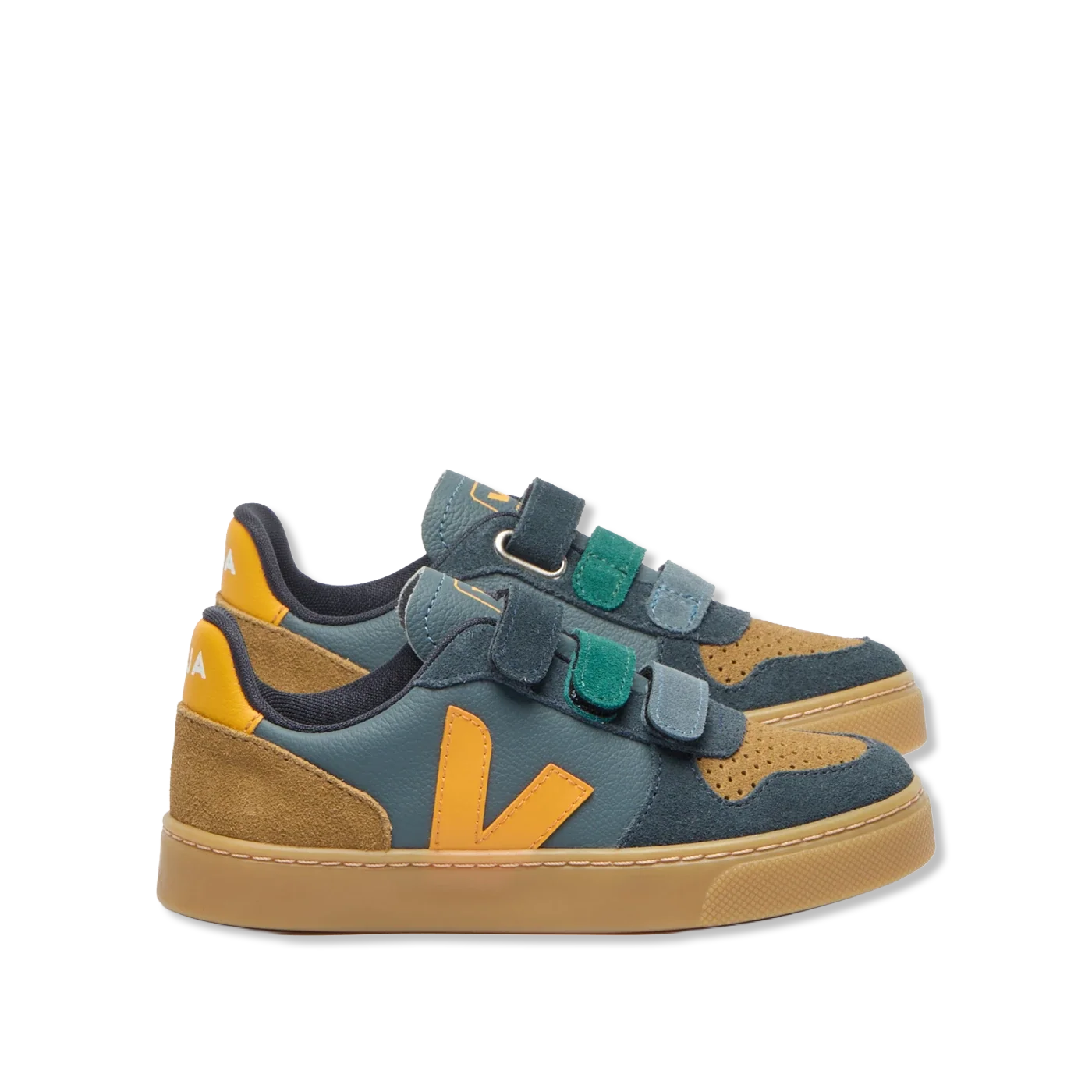 Small v-10 Sneaker