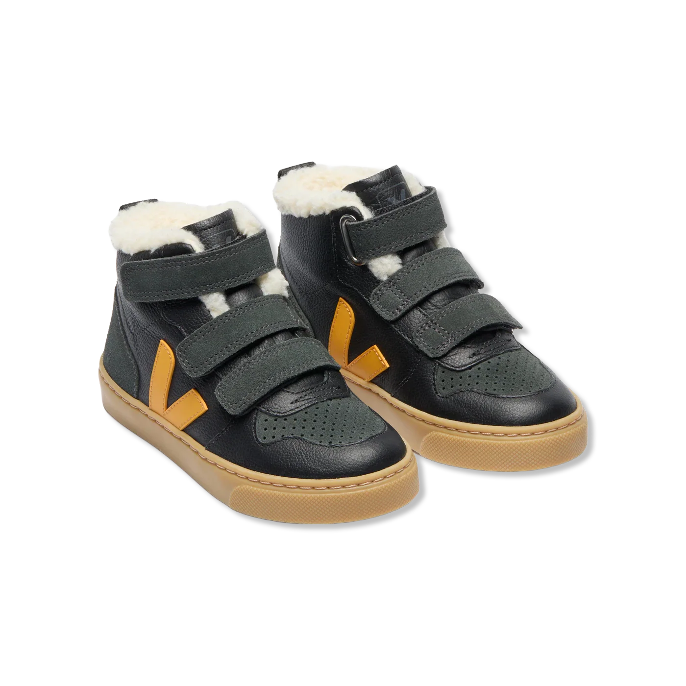 Small v-10 mid winter Sneaker
